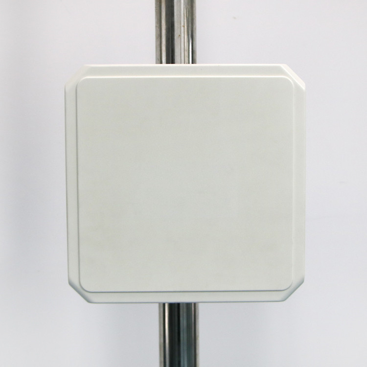 9dBi Circular RFID Antenna with Enclosure Installation - 1