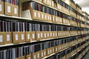 Ultra-Thin UHF RFID Antenna in File Management